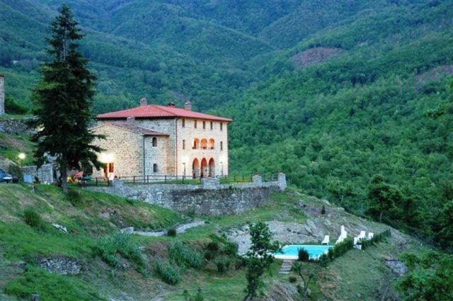 Martina Agriturismo Casentino - Fattoria Ventrina מראה חיצוני תמונה